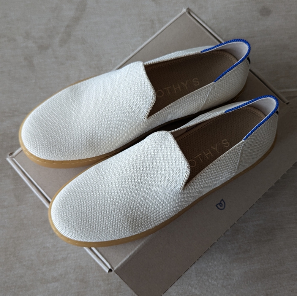 NEW Rothy's the original slip on size 8